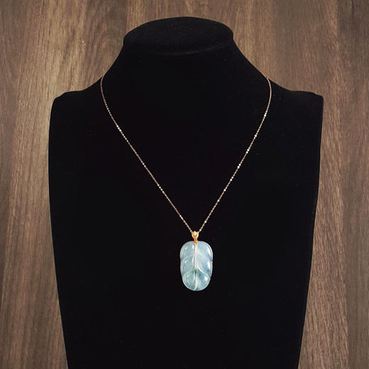 【天然正品】A货翡翠AU750玫瑰金镶钻镶天然细腻冰种金枝玉叶白底飘绿翡翠吊坠项链41.4*22.9*5.7MM（皆取最大值）女士现售价：12800！010725AH32 商品图11