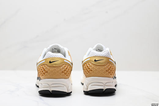 耐克Nike Zoom Vomero 5复古休闲运动跑步鞋HF1877-001男女鞋 商品图5