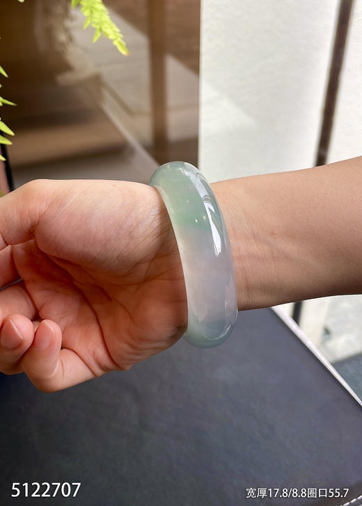 5122707，手镯，圈口55.7。具体价格微信咨询 商品图8