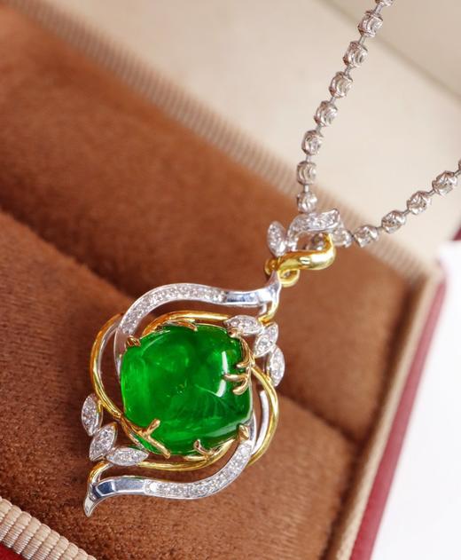 4.326ct糖塔祖母绿吊坠 商品图0