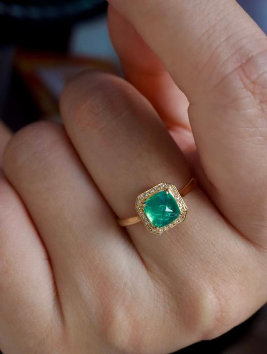 1.03ct糖塔祖母绿戒指 商品图5