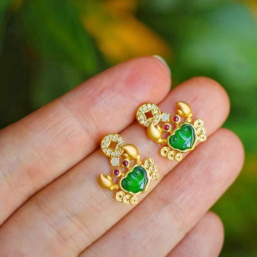 龢盒原创 招财小螃蟹18k金镶翡翠如意耳钉 商品图3