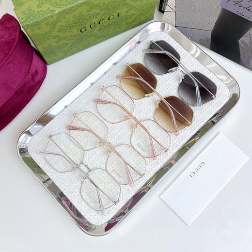 夏季特惠💰240 古驰眼镜 GUCC1
复古金丝简约墨镜
MOD：GG1285SA  
SIZE：60-17-140mm 商品图1