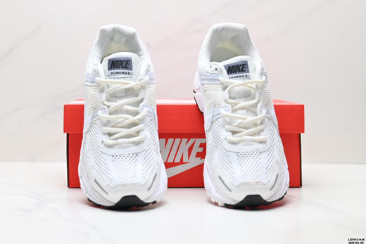耐克Nike Zoom Vomero 5复古休闲运动跑步鞋HF1877-001男女鞋 商品图6