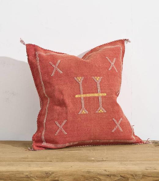 伽罗 JALO 摩洛哥进口手工龙舌兰丝抱枕【橘红色&橘棕色&橘色】约50x50cm 商品图1