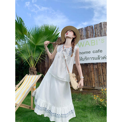 <曾小咸推荐>4.2现货秒杀！微信超特价！法式复古重工绣花无袖T恤 日常149.99 立减90 秒杀59.99！半身裙 日常219.99 立减120 秒杀99.99！ 商品图1