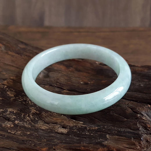 【天然正品】A货翡翠天然正桩细腻豆种60.5号翡翠手镯60.5号（皆取最大值）女士现售价：2480！080425AH24 商品图2