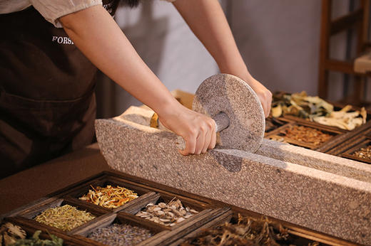 少量现货【非遗合香珠】古方传承 纯手工搓制纯植物中药材成分  不含任何纸板材料 不含香精  不含色素等 商品图3