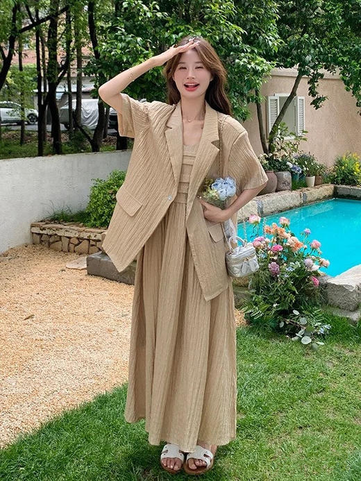 严选 | 百褶西装短袖吊带连衣裙套装 米驼色 M-2XL码（80-160斤）通勤穿搭 高端面料 6043 商品图3