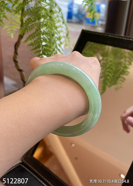 5122807，手镯，圈口54.8。具体价格微信咨询 商品图3