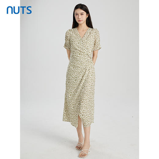NUTS商场同款夏季V领气质时尚高腰V领碎花短袖连衣裙422101065 商品图0