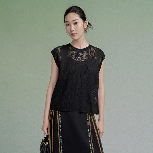 【林栖设计小店】（现货）生活在左镂空提花套头毛衣优雅多色透气显瘦2025早秋新款T恤上衣女G1953322 商品图7