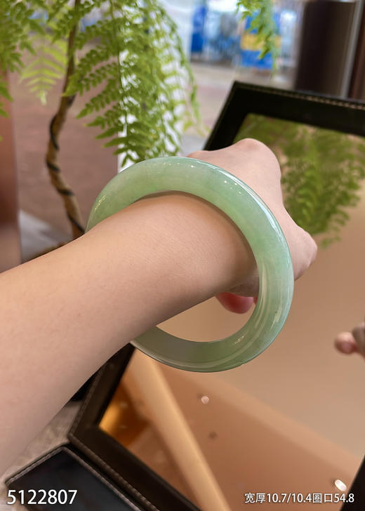 5122807，手镯，圈口54.8。具体价格微信咨询 商品图4
