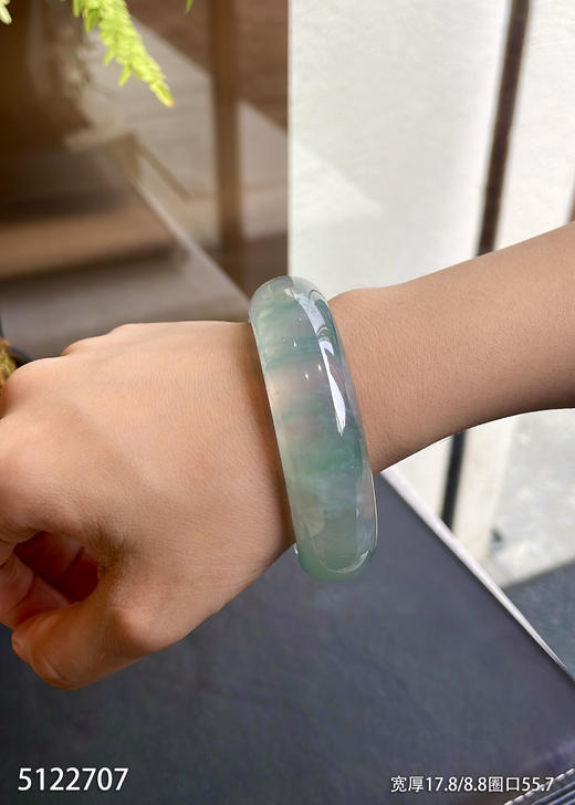 5122707，手镯，圈口55.7。具体价格微信咨询 商品图6