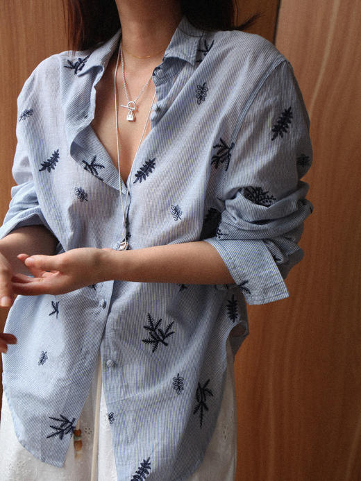小众原单高阶时髦棕榈树下刺绣条纹衬衫 商品图0