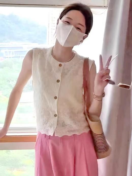 【新品推荐】重工全蕾丝刺绣无袖背心马甲-喜出 商品图3