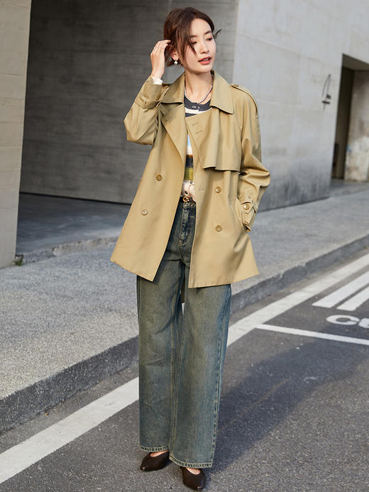 利落飒爽 卡其色短款风衣 双排扣 + 腰带 经典英伦风 显气质 商品图1
