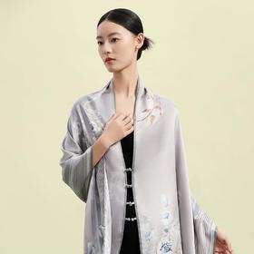 万事利“墨雨芳华”披肩