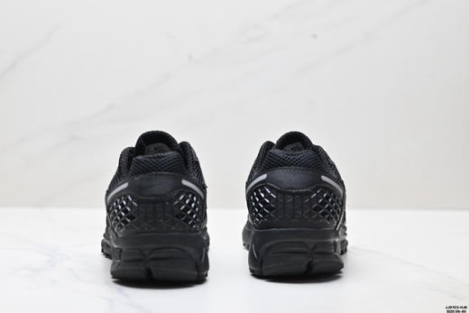 耐克Nike Zoom Vomero 5复古休闲运动跑步鞋HF1877-001男女鞋 商品图5