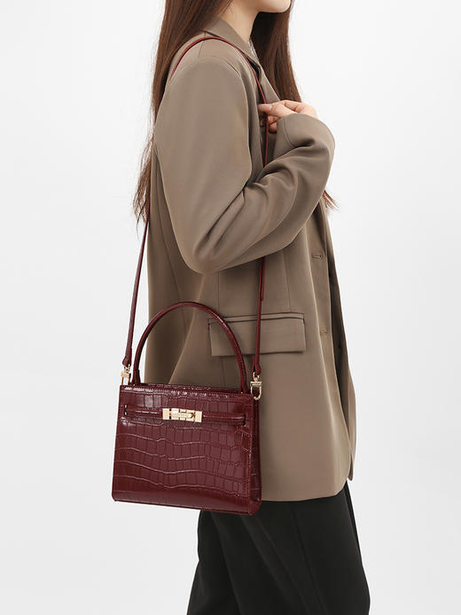 【达芙妮】真皮简约百搭单肩包 DA-3597G 商品图4