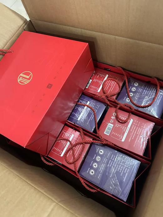 【中秋送礼】「早红晚黑·双倍滋养」宁夏红枸杞原浆+青海黑枸杞原浆 组合装50ml*10瓶（2盒送一个手提袋） 商品图3