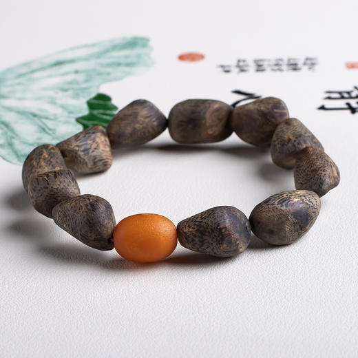 xy0456沉香+老蜜蜡随形珠手串 商品图3