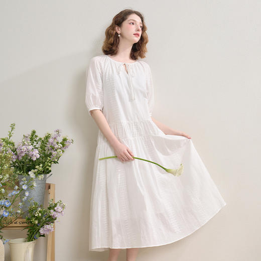 西遇重工立体刺绣连衣裙女秋季灯笼袖海边度假长裙小白裙V2451097 商品图3