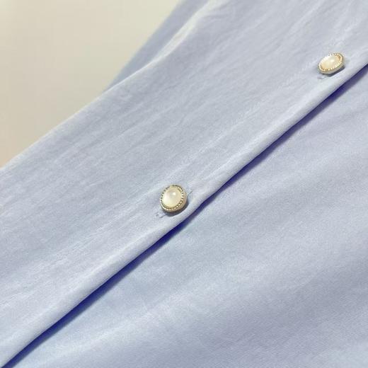 【新品推荐】瑟俪品牌-047A压褶面料拼色袖衬衫-喜出 商品图3