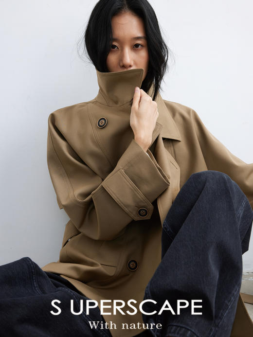 素舶 JI典斜纹立体廓形翻领短款风衣外套女 商品图4