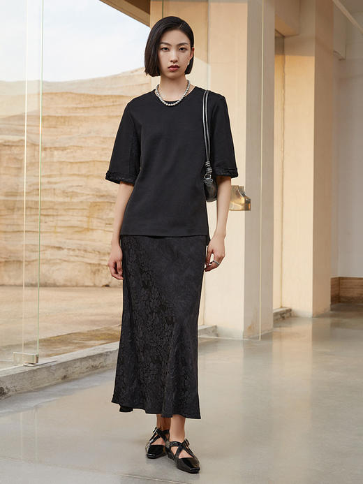 小众设计！黑色圆领中袖上衣 蕾丝拼接袖口 简约高级感 T 恤 商品图1