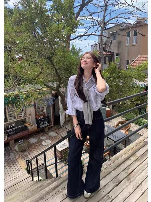 【新品推荐】吉妮品牌-046A（赠送厚披肩）蓝条纹衬衫小衫-喜出 商品图1