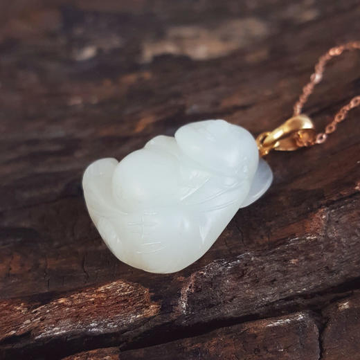 【天然正品】AU750黄金镶天然细腻新疆料一级白佛公和田玉吊坠项链33.7*19.6*10.9MM（皆取最大值）链长:45CM（长度可调节）女性现售价：1680！020725AH44 商品图6