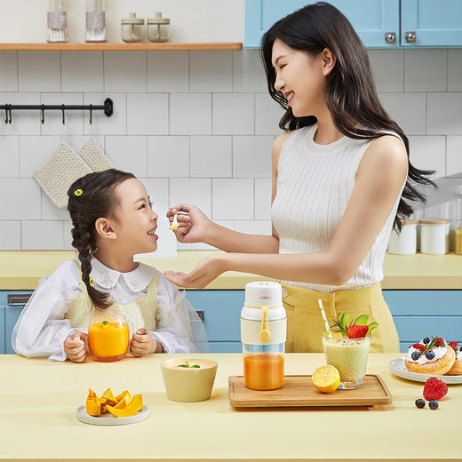 七彩叮当榨汁机小型便携式电动果汁机家用迷你300mL榨汁杯ZZ01 商品图1