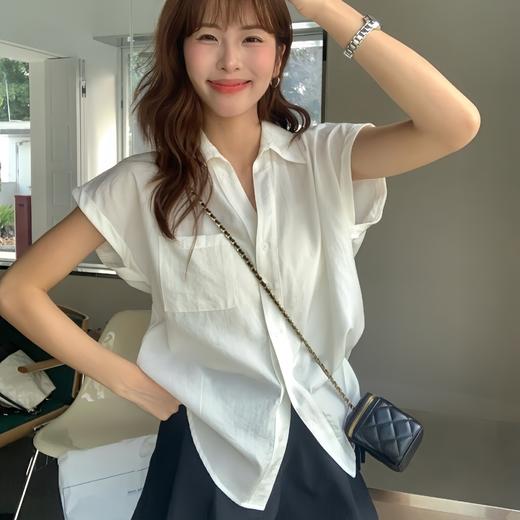 夏日多巴胺「小飞袖通勤衬衫」棉麻混纺 舒适的同时呼吸感十足 干净利落的版型 日常刷街&通勤都可 商品图1