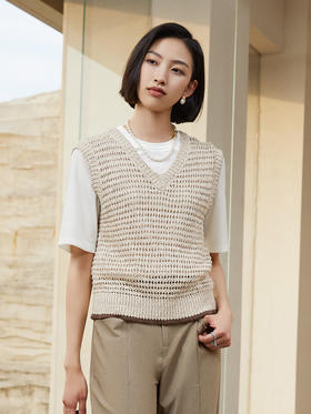 秋季新款 V 领针织马甲女 复古镂空宽松外搭叠穿无袖毛衣背心