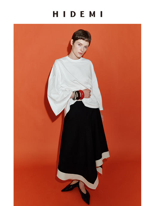 HIDEMI 进口可再生混纺纱线不对称黑白拼接设计感伞状经典时髦半身裙 商品图4