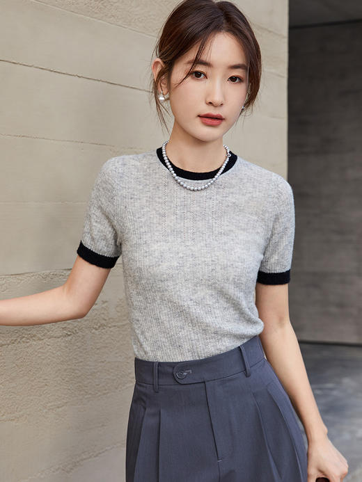 显瘦刚需！短款撞色短袖针织衫，轻松勾勒好比例 商品图0