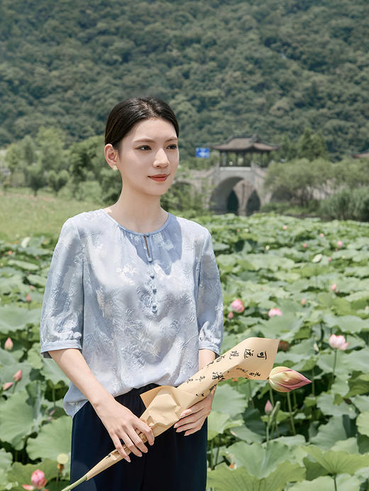 【桑蚕丝印花上衣】25年夏季新品女士100%桑蚕丝立体印花真丝上衣 商品图1