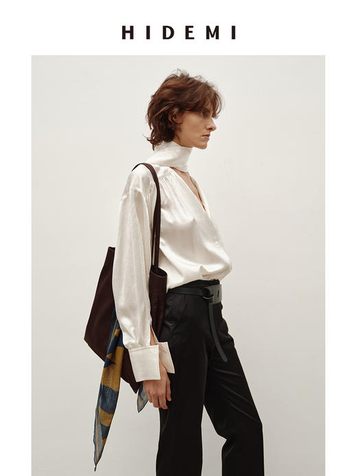 HIDEMI 进口百分醋酸飘带领设计感v领折叠袖压褶重工衬衫上衣 商品图6