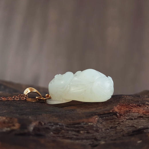 【天然正品】AU750黄金镶天然细腻新疆料一级白佛公和田玉吊坠项链33.7*19.6*10.9MM（皆取最大值）链长:45CM（长度可调节）女性现售价：1680！020725AH44 商品图8