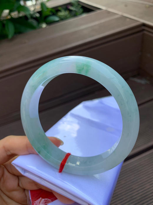 620518，61.5圈口，糯化飘花正圈平安镯，淡底色飘绿花，种老水足，尺 商品图2