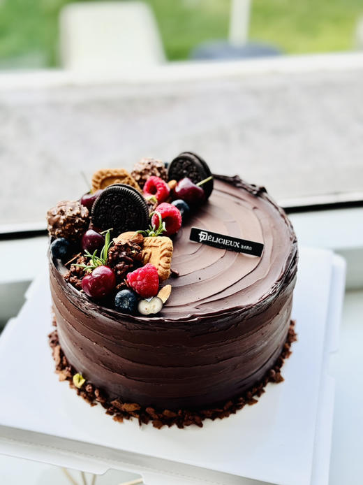 7寸多口味巧克力慕斯奶油蛋糕 商品图0