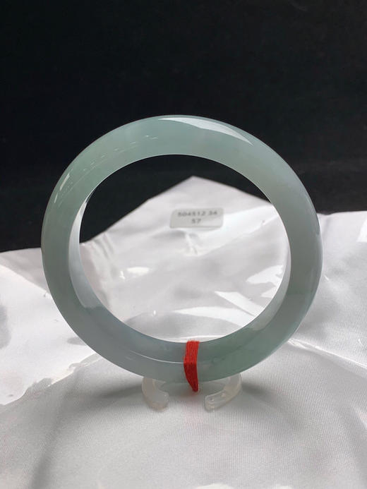 620508，57圈口，冰晴正圈平安镯，晴水底色，细腻 商品图3