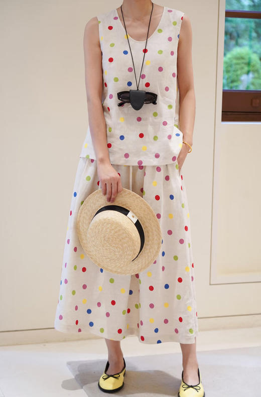 【高品质私服】【IC亚麻平纹布多巴胺彩色圆点花式上衣+半身裙】小A型极简廓形，与俏皮圆点印花结合，彰显质朴自然气息G1490/G1489-CC【无标出货 介意慎拍】 商品图1