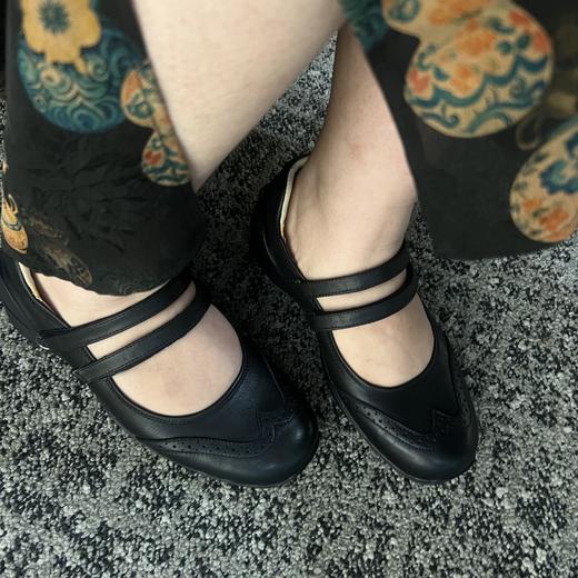 现货秒发【大码定制  休闲厚底软底鞋】通勤&休闲都可穿！经典百搭黑色，搭配休闲套装、精致连衣裙都可以！真正驾驭衣柜所有款式的百搭小黑鞋 商品图1