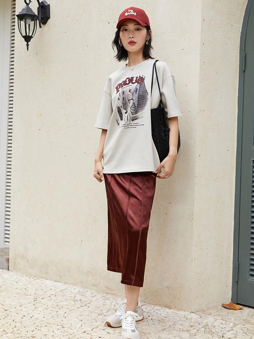 复古风拿捏～黑色印花 T 恤女 宽松短袖 个性图案潮酷上衣 商品图1