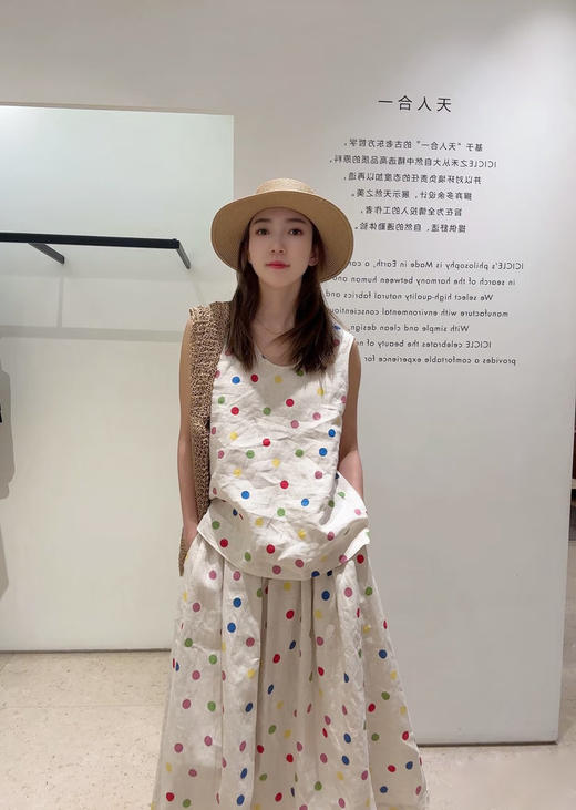 【高品质私服】【IC亚麻平纹布多巴胺彩色圆点花式上衣+半身裙】小A型极简廓形，与俏皮圆点印花结合，彰显质朴自然气息G1490/G1489-CC【无标出货 介意慎拍】 商品图3