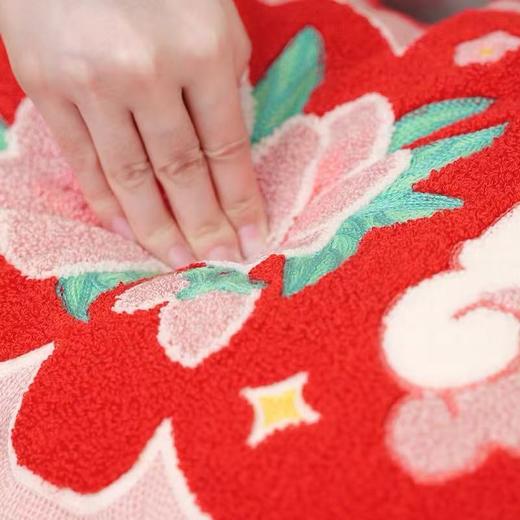 故宫 桃喜满满装饰抱枕 商品图3