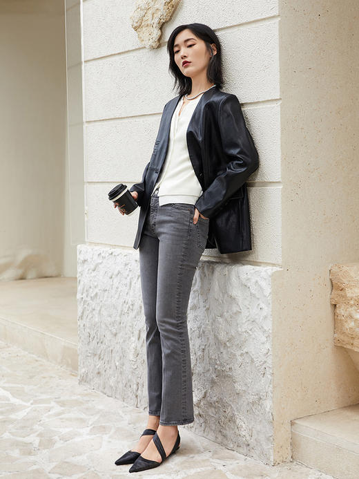 灰色魅力！这款微喇牛仔裤，打造干练又时髦的职场造型 商品图1