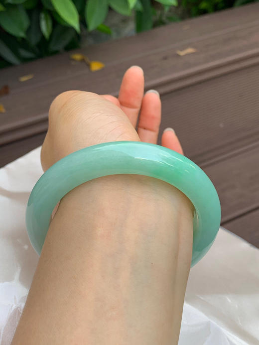 620516，62.2圈口，满绿正圈平安镯，底子细腻有水 商品图5